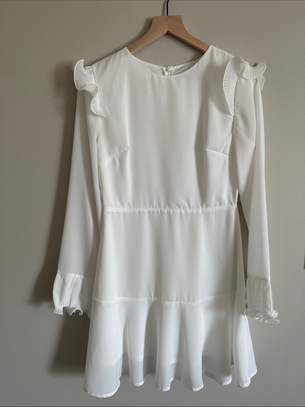 Full Coverage Ruffle Dress - Picture 4 of 8